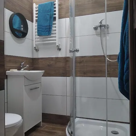 Casa de hóspedes Rodzinny 365 Z Lazienkami I Parkingiem 3*