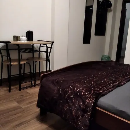 Rodzinny 365 Z Lazienkami Gasthuis 3*