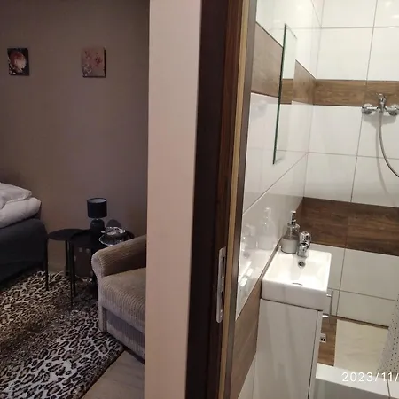 Rodzinny 365 Z Lazienkami Gasthuis