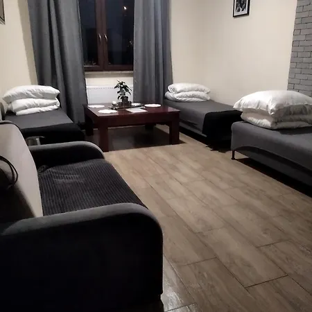 Rodzinny 365 Z Lazienkami Konukevi