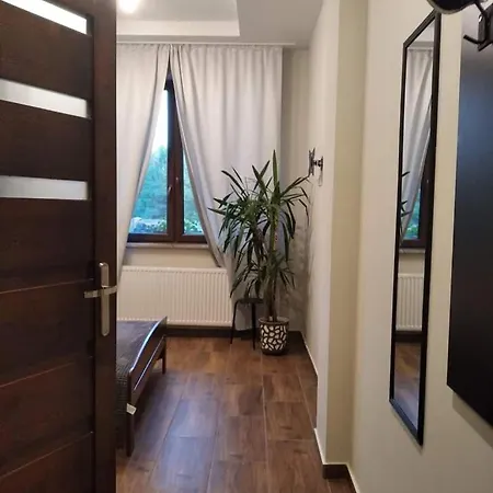 Rodzinny 365 Z Lazienkami Konukevi