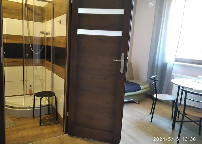 Casa de hóspedes Rodzinny 365 Z Lazienkami I Parkingiem