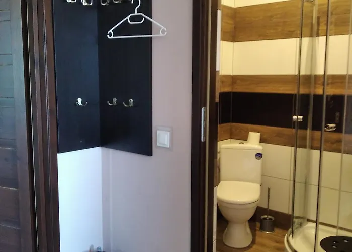 Casa de hóspedes Rodzinny 365 Z Lazienkami I Parkingiem