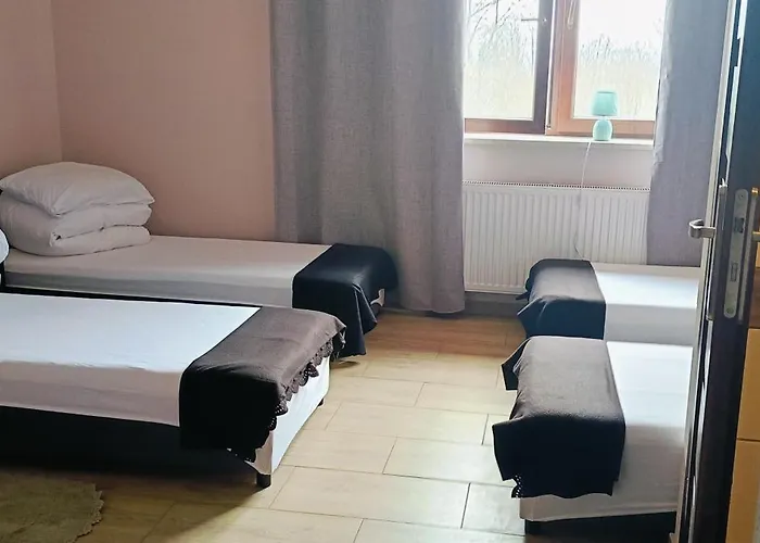 Rodzinny 365 Z Lazienkami I Parkingiem Casa de hóspedes Łódź