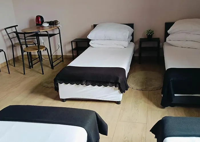 Rodzinny 365 Z Lazienkami I Parkingiem Casa de hóspedes